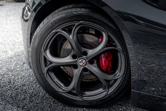 Alfa Romeo Giulia - Afbeelding 2 van 30