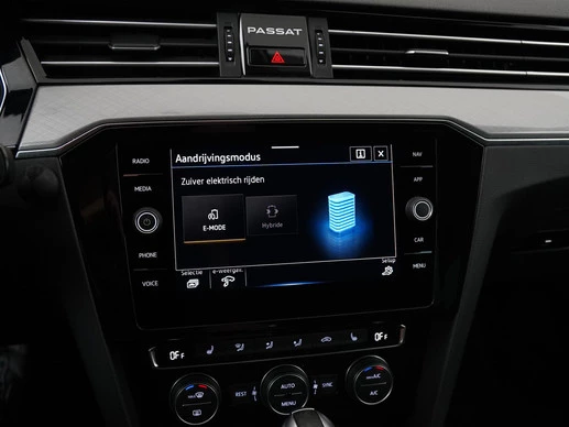 Volkswagen Passat - Afbeelding 18 van 30