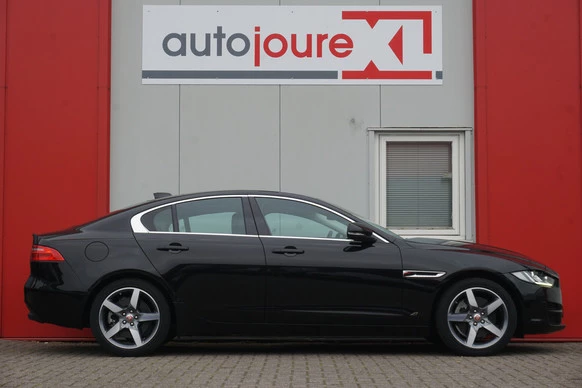 Jaguar XE - Afbeelding 3 van 27