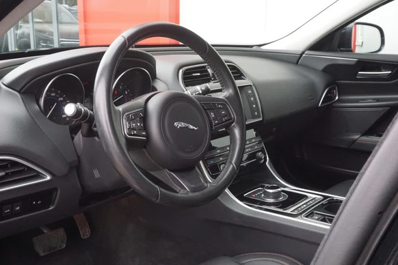 Jaguar XE - Afbeelding 6 van 27