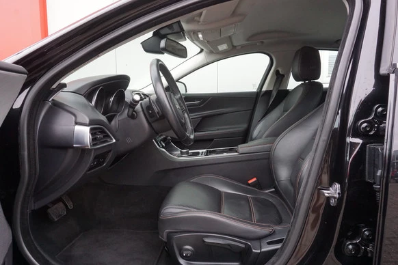 Jaguar XE - Afbeelding 7 van 27