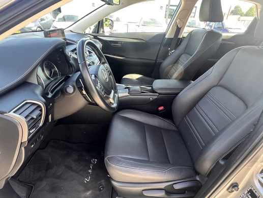 Lexus NX - Afbeelding 2 van 27