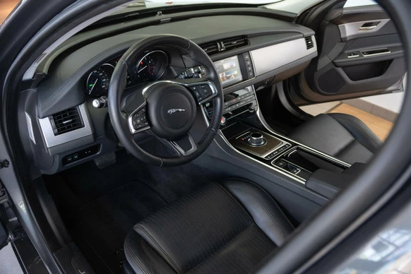 Jaguar XF - Afbeelding 7 van 30