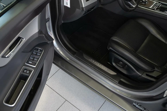 Jaguar XF - Afbeelding 12 van 30