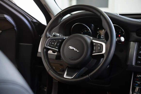 Jaguar XF - Afbeelding 15 van 30