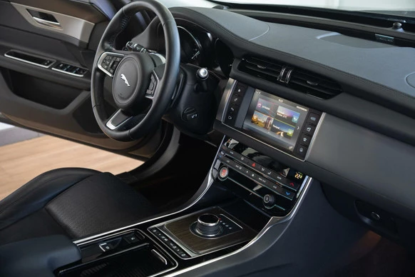 Jaguar XF - Afbeelding 26 van 30