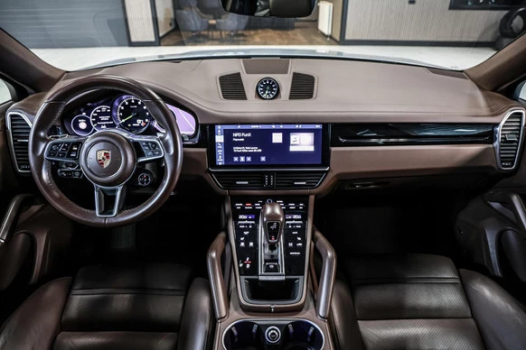 Porsche Cayenne - Afbeelding 2 van 30