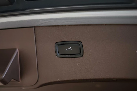 Porsche Cayenne - Afbeelding 28 van 30