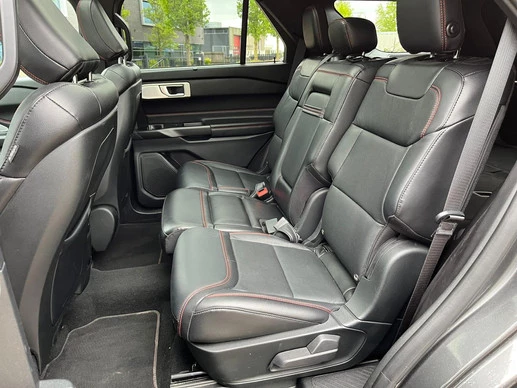 Ford Explorer - Afbeelding 12 van 23