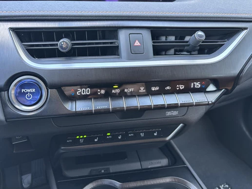Lexus UX - Afbeelding 4 van 30