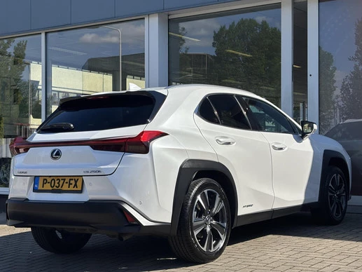 Lexus UX - Afbeelding 13 van 30