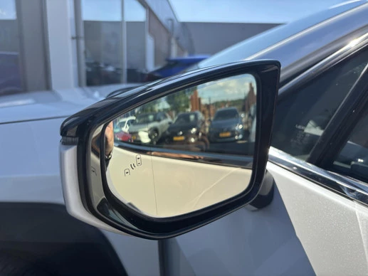 Lexus UX - Afbeelding 22 van 30