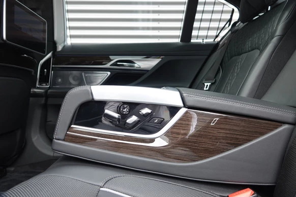BMW 7 Serie - Afbeelding 30 van 30