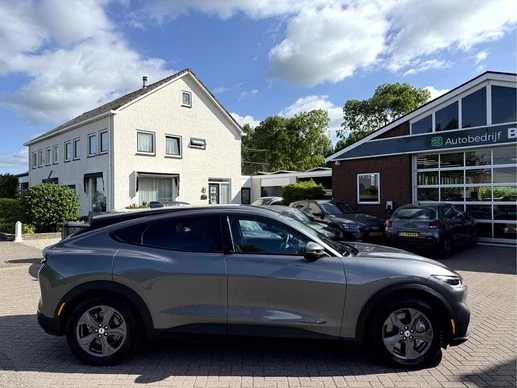 Ford Mustang Mach-E - Afbeelding 3 van 28