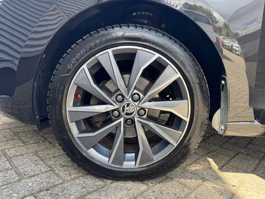 Škoda Rapid - Afbeelding 28 van 30