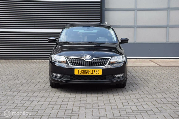 Škoda Rapid - Afbeelding 2 van 16
