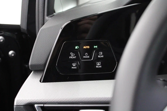 Volkswagen Golf - Afbeelding 17 van 30