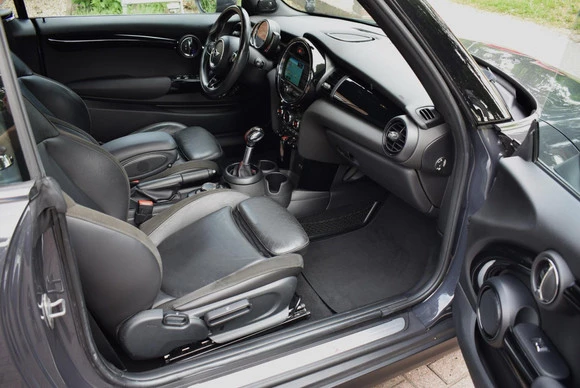 MINI Cooper S Cabrio - Afbeelding 14 van 30