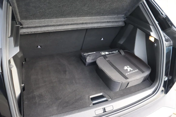 Peugeot e-2008 - Afbeelding 11 van 30