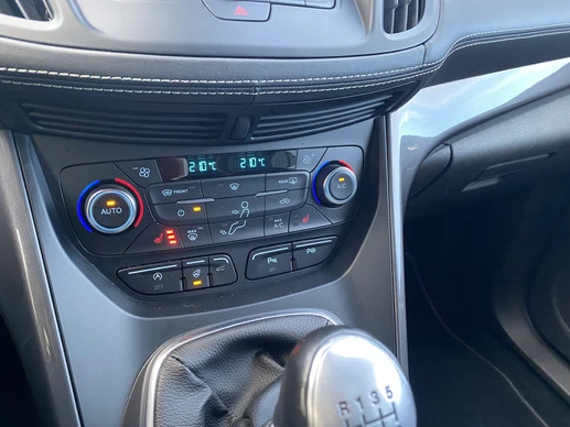 Ford Kuga - Afbeelding 17 van 24