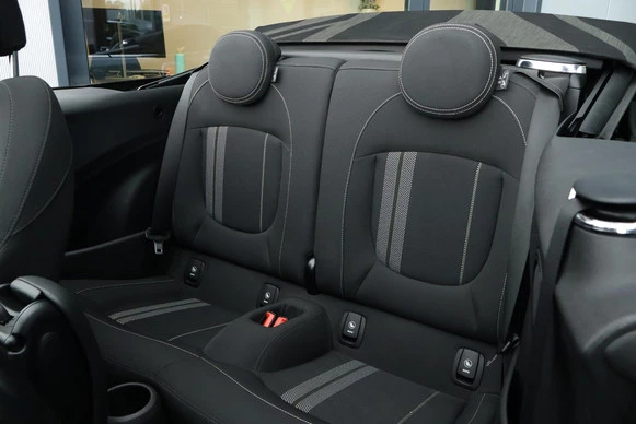 MINI Cooper S Cabrio - Afbeelding 14 van 30