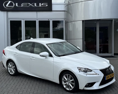 Lexus IS - Afbeelding 1 van 30