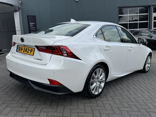 Lexus IS - Afbeelding 3 van 30