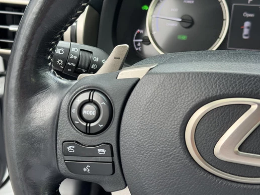 Lexus IS - Afbeelding 16 van 30