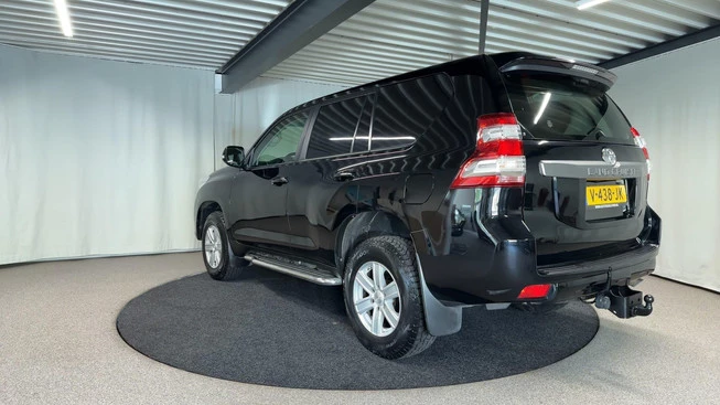Toyota Land Cruiser - Afbeelding 2 van 30