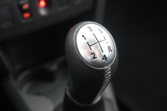 Dacia Sandero - Afbeelding 15 van 19