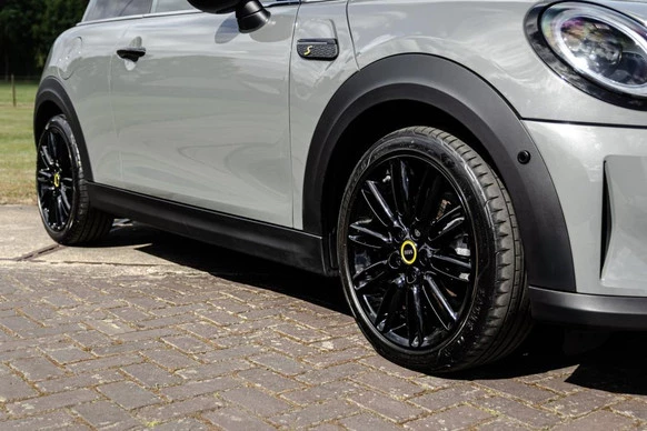 MINI Electric - Afbeelding 14 van 15