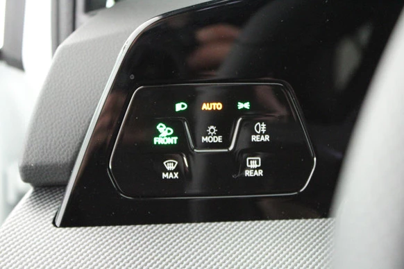 Volkswagen Golf - Afbeelding 16 van 30