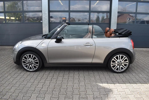 MINI Cooper S Cabrio - Afbeelding 2 van 30