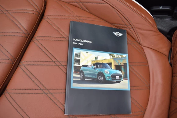 MINI Cooper S Cabrio - Afbeelding 9 van 30