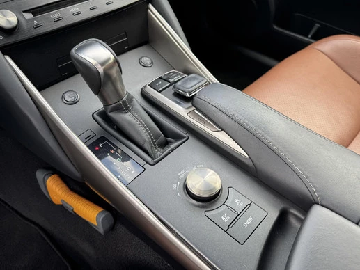 Lexus IS - Afbeelding 24 van 29