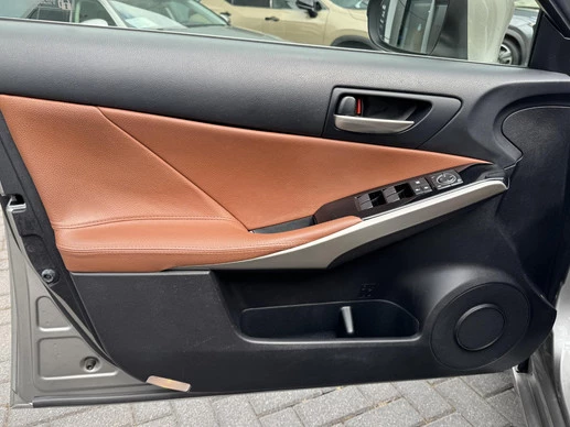 Lexus IS - Afbeelding 14 van 29