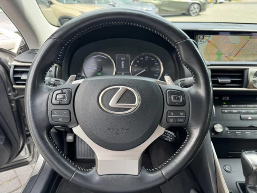 Lexus IS - Afbeelding 15 van 29