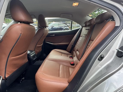 Lexus IS - Afbeelding 27 van 29