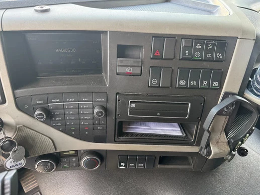 Volvo FM 410 - Afbeelding 20 van 23