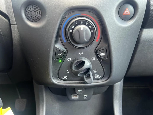 Toyota Aygo - Afbeelding 18 van 30