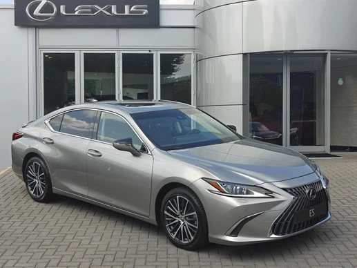 Lexus ES - Afbeelding 1 van 30