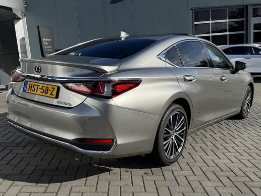 Lexus ES - Afbeelding 3 van 30
