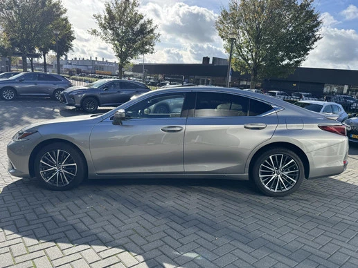 Lexus ES - Afbeelding 7 van 30