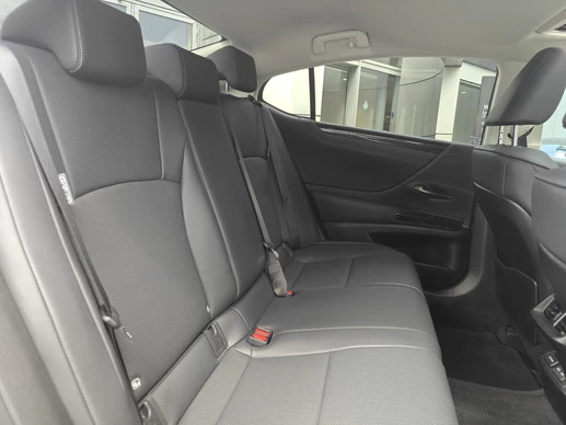 Lexus ES - Afbeelding 21 van 30