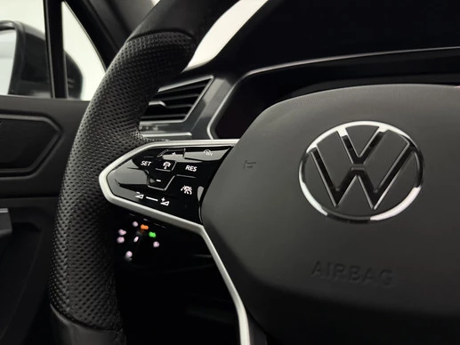Volkswagen Tiguan - Afbeelding 24 van 30