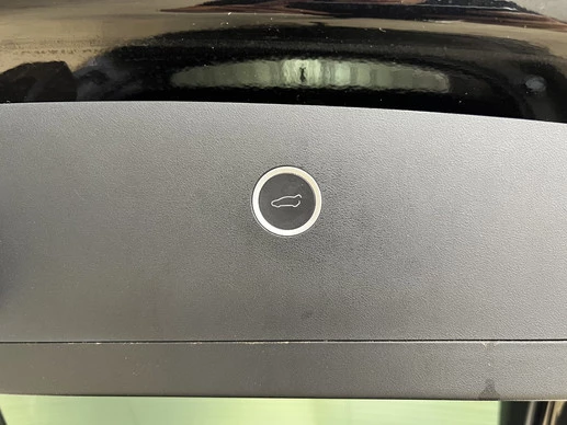 Tesla Model X - Afbeelding 15 van 30
