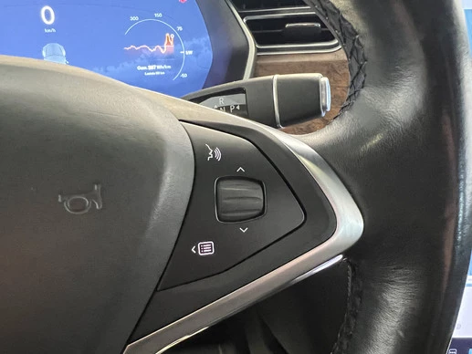Tesla Model X - Afbeelding 28 van 30