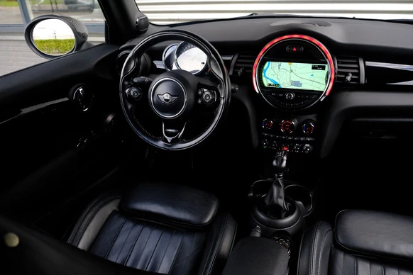 MINI Cooper S Cabrio - Afbeelding 28 van 30