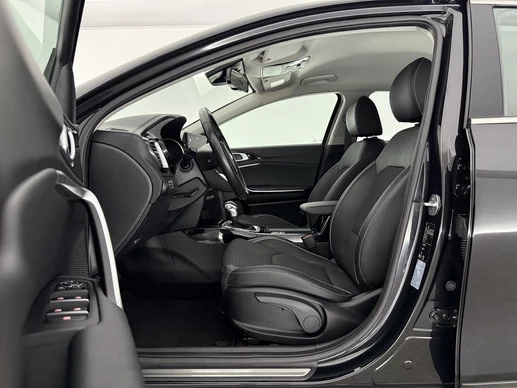 Kia XCeed - Afbeelding 10 van 30