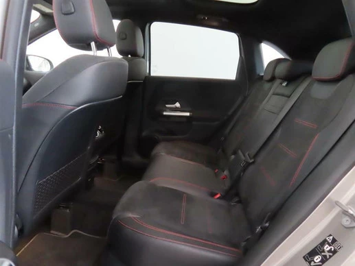 Mercedes-Benz B-Klasse - Afbeelding 15 van 16